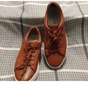 Kizik Vegas Leather Boat Style Chesnut / White Lace Ups -Size 10.5 Men /Women 12